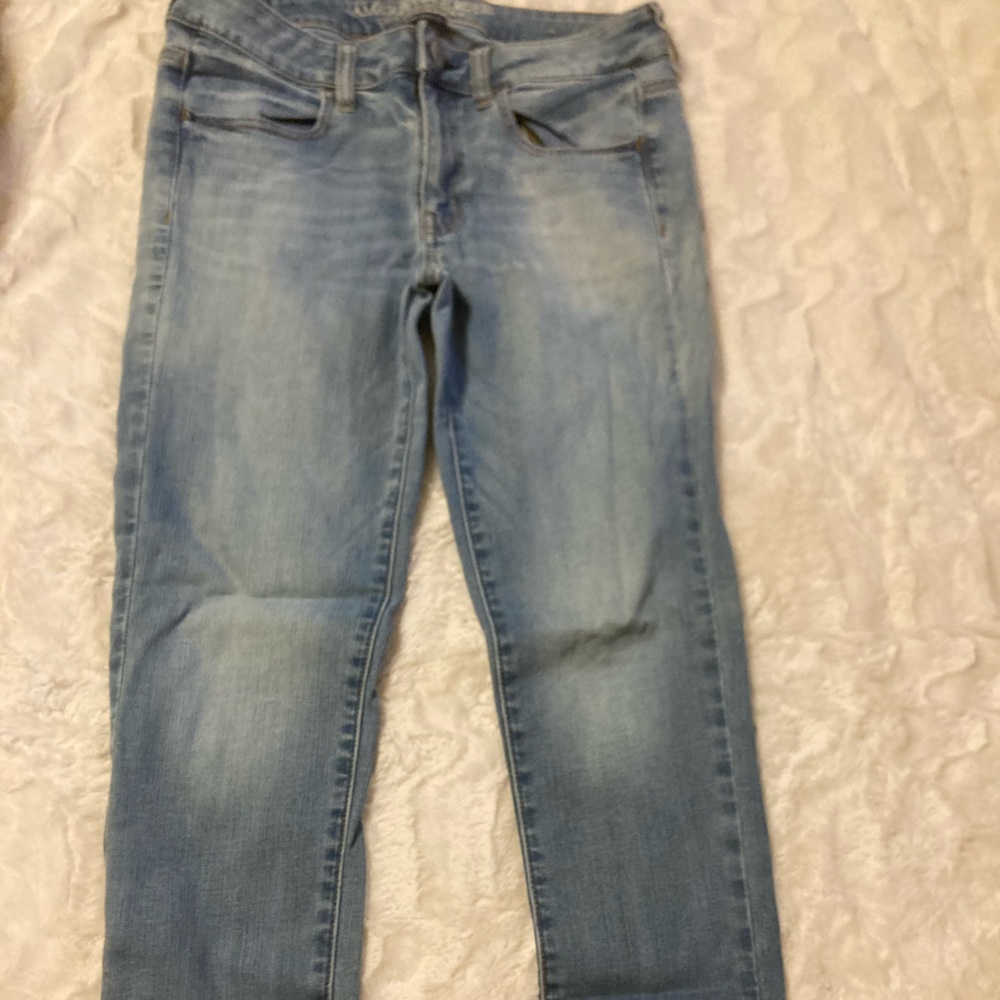 Size 8 American eagle skinny jeans